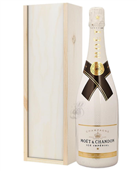 Moet Ice Imperial Champagne Gift in...